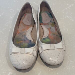 Born Women's Cream Quilted Flats with Bow